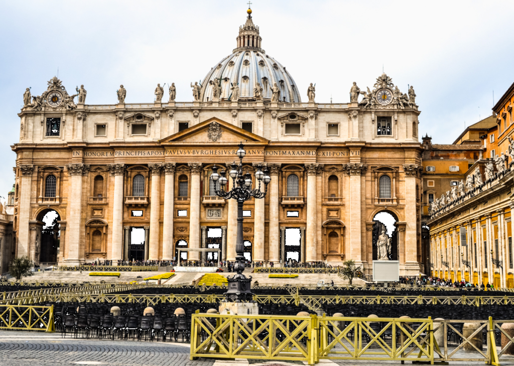 Canva – HDR San Pietro, Rome